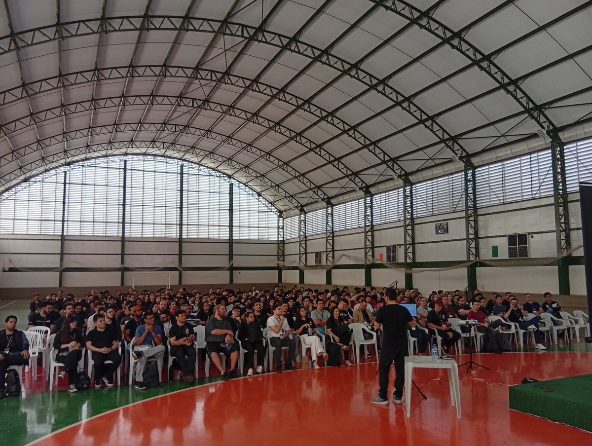neiesc's tweet image. 7ª Edição Java Day ✨ Que dia incrível!
Profissionais, estudantes e entusiastas se reuniram em IFSP São José do Rio Preto para debater Java, Cloud, IA, Arquitetura de Software e inovação.
Até a próxima edição 🚀
#JavaDay #Comunidade #Tecnologia #Java #Inovação #Networking