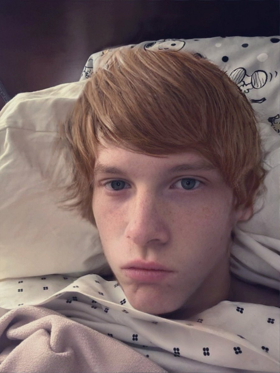 vanishingboy's tweet photo. sleep well everyone 
hope you had an awesome weekend https://t.co/mVKaOTBeHs