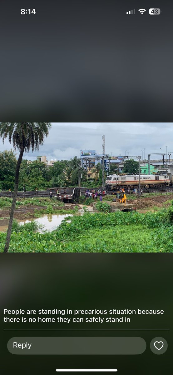 Abhinandan402's tweet photo. Just look at the situation in Balasore.
Railway construction must go on but what about the people?
Homes lost, standing homeless, searching for safety today. 💔
This problem has persisted for 2 decades -yet no solution #balasore @DBalasore @AshwiniVaishnaw @balasoremunici1 https://t.co/m5mODrqqOv