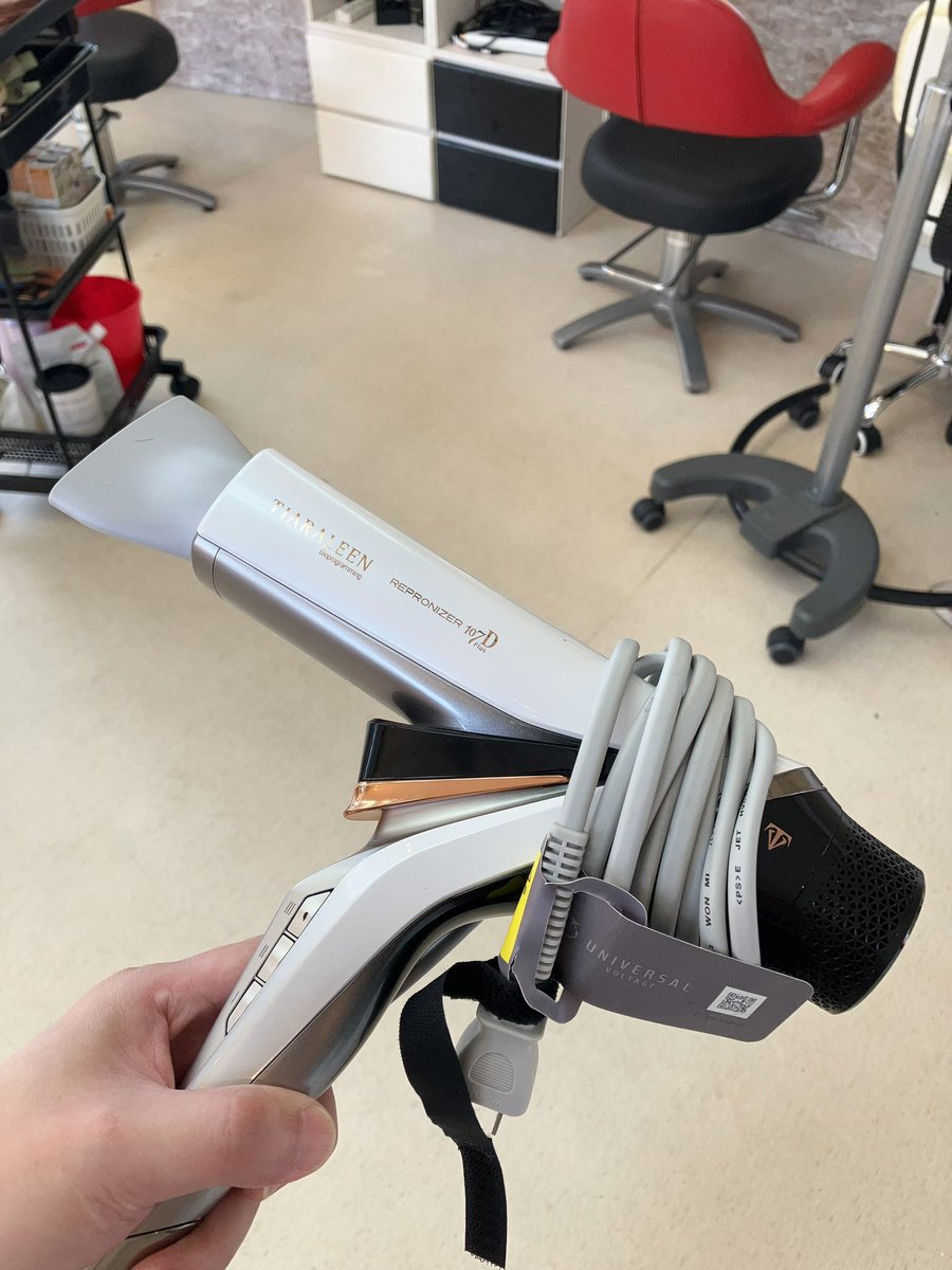 16万円のドライヤー…………
プレゼント🎁にいかがですかぁ？😂

僕のパイオニアのXDJRRと同じ値段w