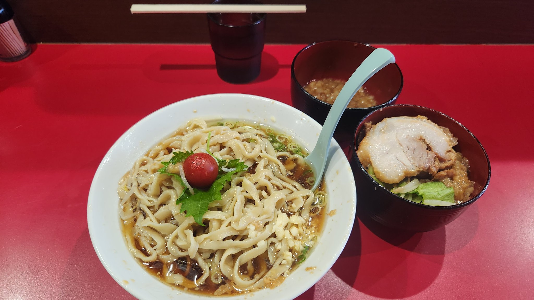 ラーメンページ バイク女子インスタグラマーたはらかすみがZX-25Rで行く! 山梨県