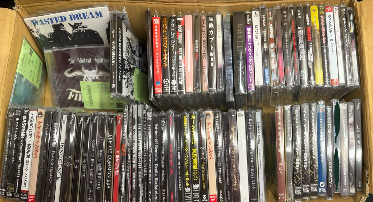 新着中古情報① 日本人アーティストだけで約80点の 中古CDを