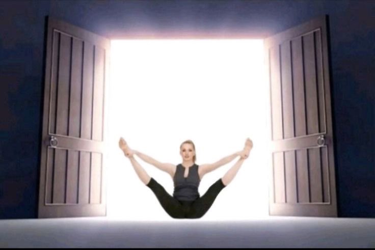 DALILAH CON LENTES ROJOS🫦🫦🫦
#TeamDalilah 
#LaCasaDeLosFamososMx