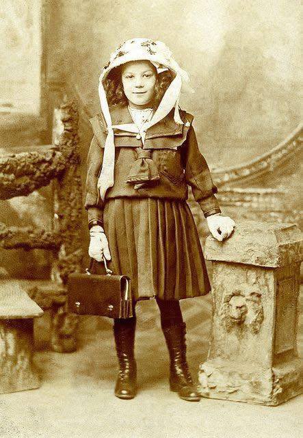 Victorian schoolgirl, Poplar, London