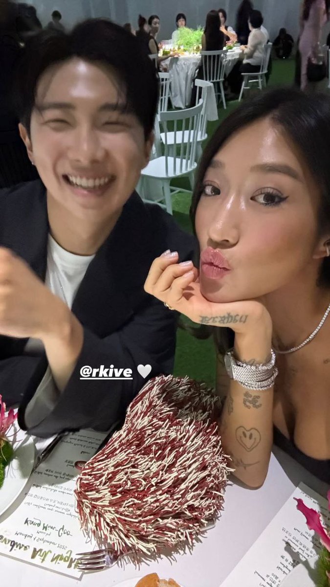 PERSIAN RM tweet media