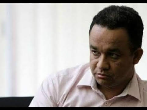 onesarrapabud's tweet photo. @sumpahlusampah @KiEdySularno @aniesbaswedan Jgn bgono ah....malu ane !!??😁😆😅🤣 https://t.co/GzTEoxxBtd