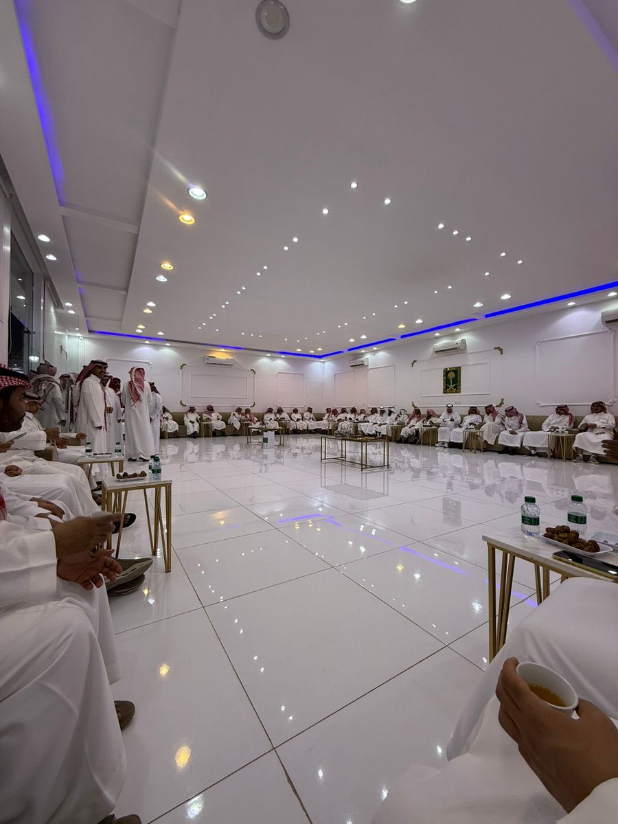 althawabet1's tweet image. #مناسبات_الثوابت 
عُقد الاجتماع الفصلي للثوابت من قبيلة مخلف  يوم امس الإثنين الموافق
١٤٤٧/٠٣/٩ في مدينة الرياض بإستراحة نيوم
وتخلل الإجتماع تبادل الأحاديث الوديه .
ويهدف الإجتماع الفصلي الى تعزيز روابط الأخوه وأواصر المحبة