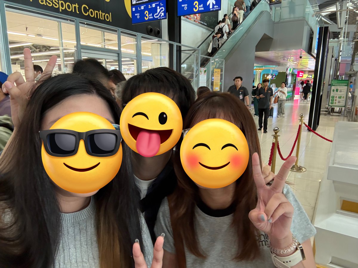 รองานลูกจะได้เจอเพื่อน ตอนนี้ไม่มีงานลูกแล้ว ก็ไม่ได้เจอกันบ่อย ๆ แล้ว มายเบรค ร้องไห้ดีกว่า