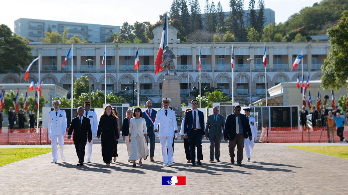 #cérémonie
80ème anniversaire de la fin de la guerre dans le Pacifique et de la Seconde guerre mondiale.

Ce matin, place Bir-Hakeim à Nouméa, le secrétaire général du haut-commissariat de la République en Nouvelle-Calédonie, Stanislas ALFONSI, a présidé la cérémonie dédiée au