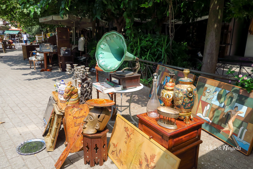 📚🖼️🗺️🪗What a better way to say goodbye to the summer than by having a stroll at the flea markets in the center of #Athens, and take 'a piece of memory' of the city  and a 'taste' of its past.

Read more 👉greeknewsagenda.gr/flea-markets-a…