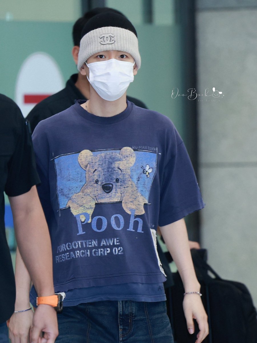 B05Hyun06's tweet image. abeja studios🤲🏻

 #백현