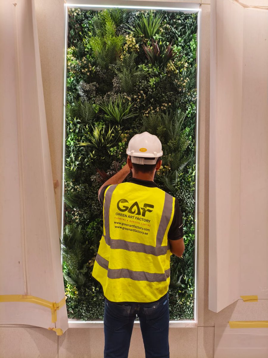 Greenmosswall's tweet image. ✨ Ongoing Project Update – Yas Mall, Abu Dhabi ✨

🌐 greenartfactory.ae
☎ Voice/WhatsApp: +971 56 95 88 315 
📧 info@greenartfactory.com

#GreenArtFactory #Vistafolia #YasMall #GreenWallInstallation  #ArtificialPlants #CreativeTeam #Artificial #dubai #UAE