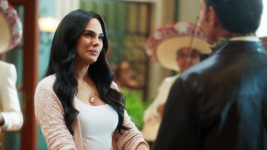 ferteamx's tweet photo. #laestrella #FernandoColunga como Leonel vuelve a casa con Alba #liviabrito 🥰  de L a V a las 9.30 p.m por #lasestrellas y #univision en #Amanecer la nueva serie de #Televisa #superstar #superactor #superman #colungateam
Fte. Las Estrellas https://t.co/CsfFhWF5uJ