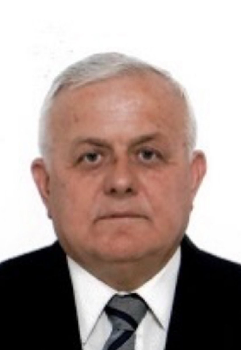 BezStraha26279's tweet image. MARKO ATLAGIĆ

VLASNIK JE HRVATSKE PUTOVNICE A EVO KAKO

RODJEN JE 1949 g u OSTROVICI U R HRVATSKOJ I 

KAO SARADNIK DB a JE UČESTVOVAO u OSNIVANJU SAO KNINSKE KRAJINE 

DA BI PRED HAGOM SPAŠAVAJUĆI SVOJE DUPE SVEDOČIO 

KAO SKRIVENI SVEDOK PROTIV TIH ISTIH SRBA NOSEĆI OZNAKU…