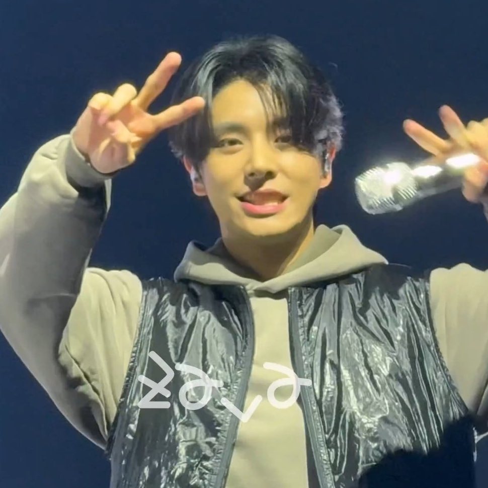 pusan (@phusan_isa) on Twitter photo หน้ายยย Show me your teethhh🪥🦷 หน้ายยย Show me your teethhh🪥🦷