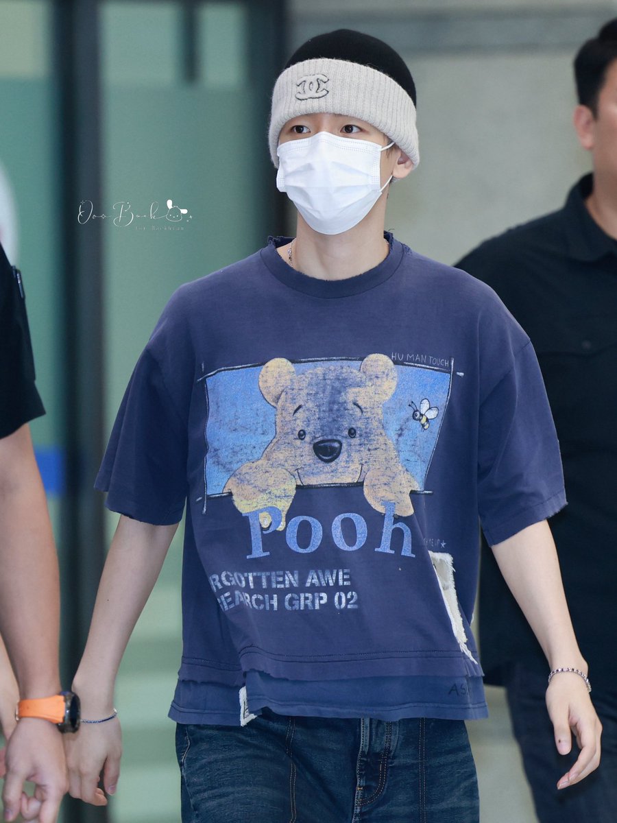 candybaek506's tweet image. 백현이 푸우 티셔츠 ABEJA STUDIOS