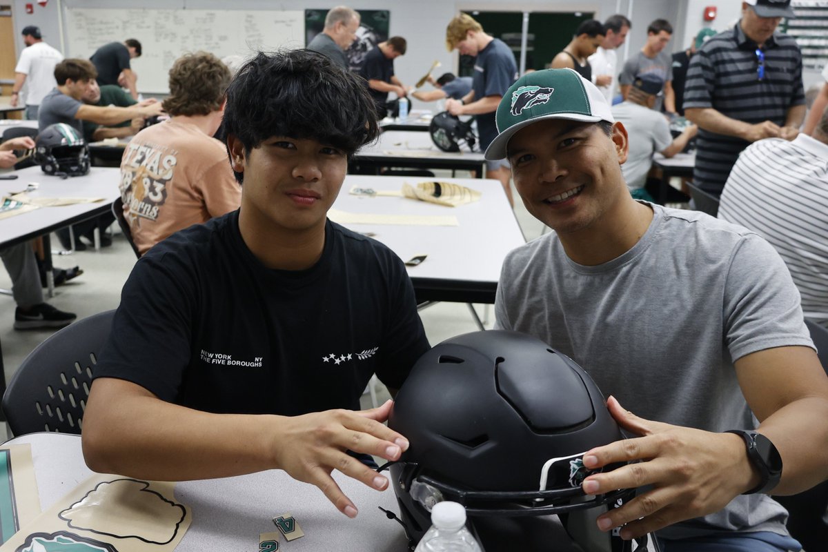 Lucas Viloria (@lucas_c_viloria) on Twitter photo For every helmet we’ve honored with decals, every ball we’ve thrown, every game we’ve shared, I’m thankful we’ve done it TOGETHER. #DecalsWithDads #FatherAndSon #FamilyFirst #TeamCulture
#ClassOf2027 #RBProspect #RecruitMe #RBLife For every helmet we’ve honored with decals, every ball we’ve thrown, every game we’ve shared, I’m thankful we’ve done it TOGETHER. #DecalsWithDads #FatherAndSon #FamilyFirst #TeamCulture
#ClassOf2027 #RBProspect #RecruitMe #RBLife