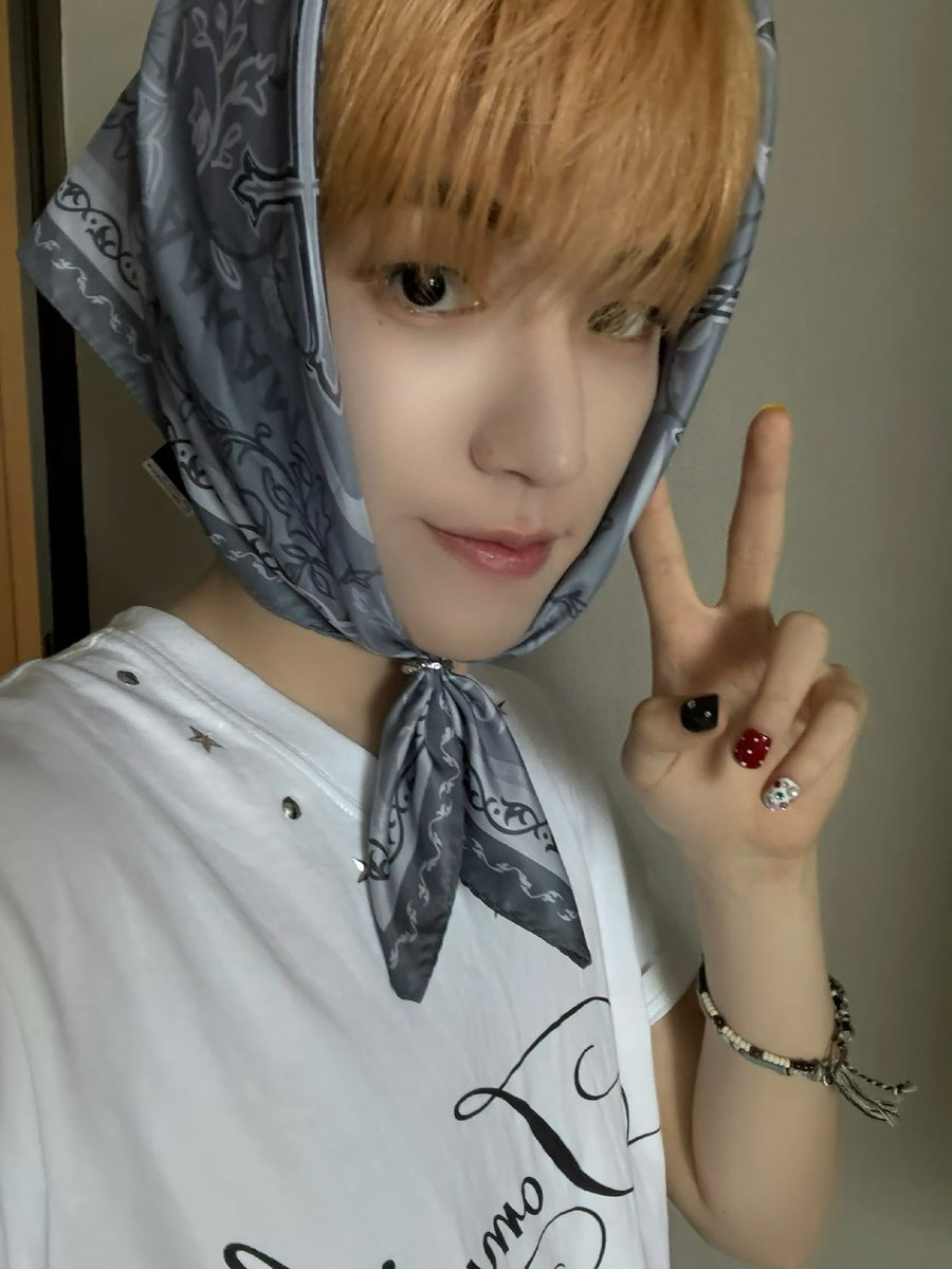 250902 웨이보 #리우

𝗕𝗢𝗬𝗡𝗘𝗫𝗧𝗗𝗢𝗢𝗥'𝘀 𝗕𝗘𝗜𝗝𝗜𝗡𝗚 𝗗𝗜𝗔𝗥𝗬
🤳💌 by : RIWOO