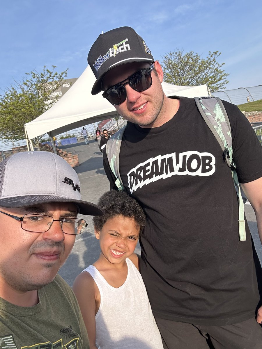 JohnSlotcar8's tweet photo. @NoahGragson  can we re create at @motormile in New Hampshire lmk https://t.co/nRMCulM09D