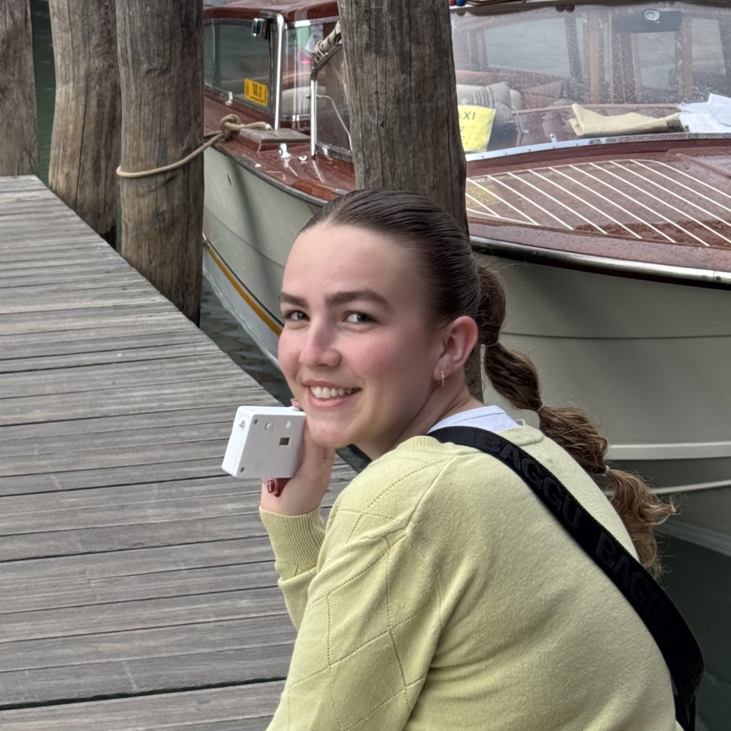 PETERSDlARY's tweet image. it’s me, i’m literally mj