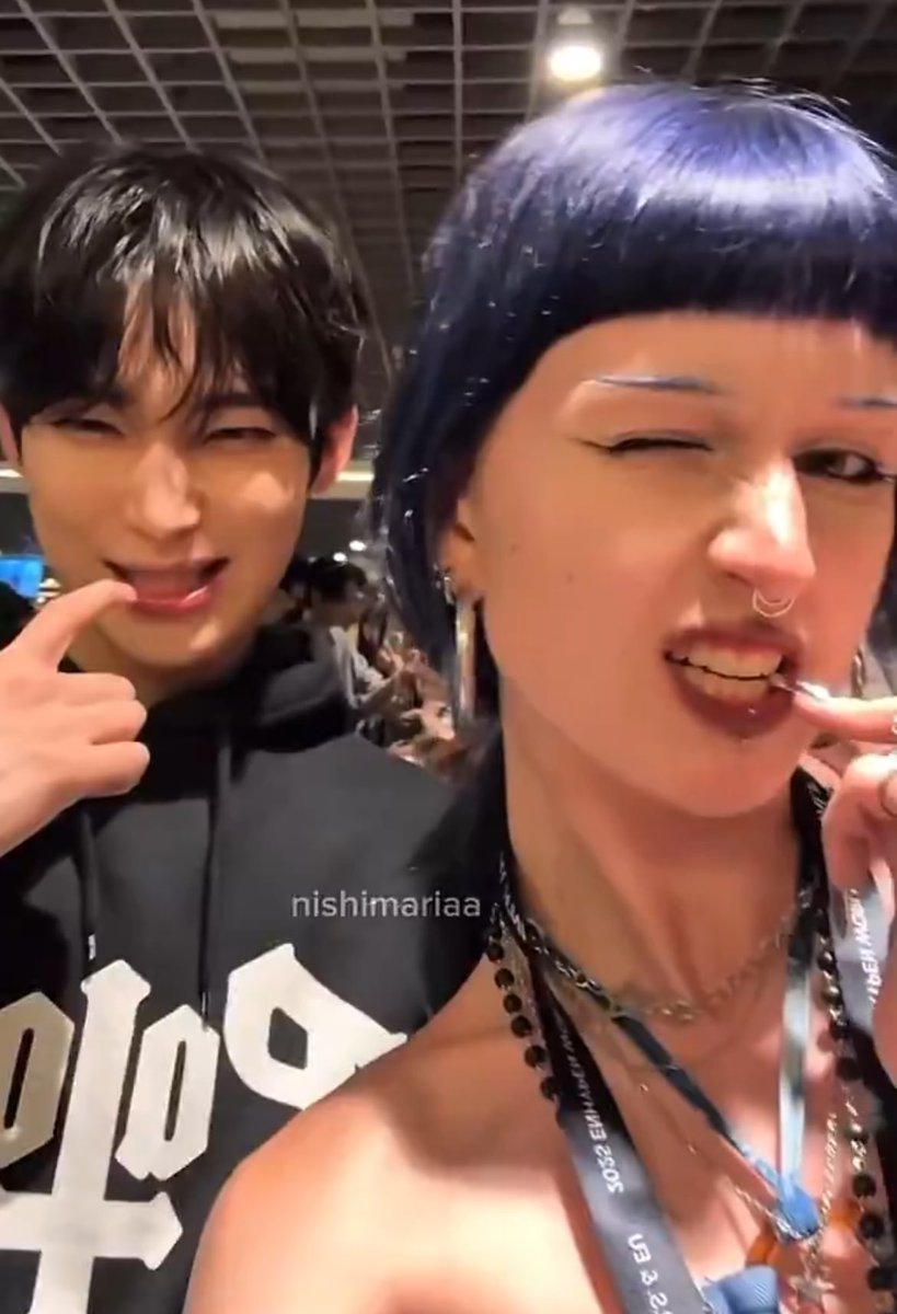 ยุคนเดว                        ยุกับแม่