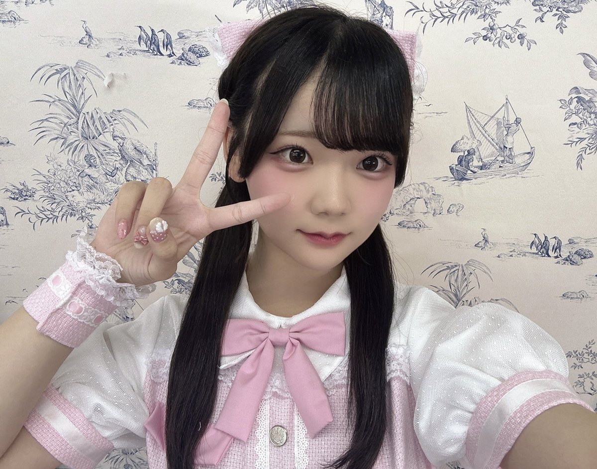 🌸9/10(水)🌸

さくカレ観覧無料ミニライブを行うことになりました❣️

みんなと会える機会がたくさんで嬉しいᐢ.ˬ.ᐢ ♡1部2部あるので、ぜひ気軽に遊びにきてほしいな🎶

チケ発は、明日9/3の21:00からなのでお忘れなく❣️🌟
