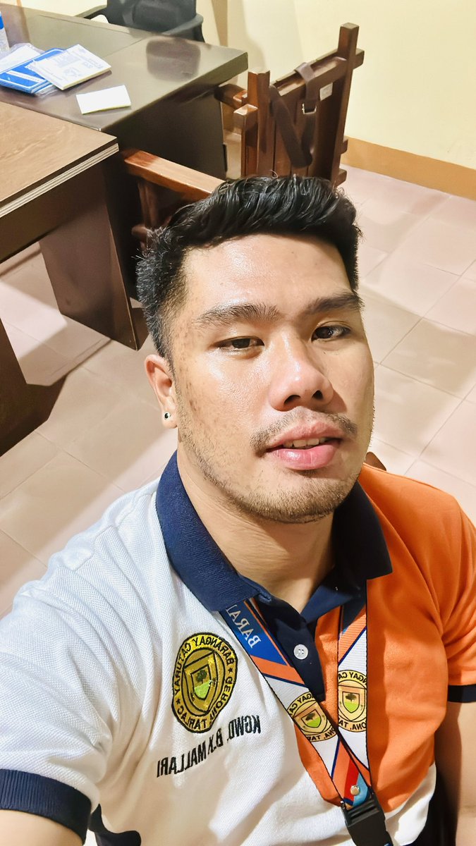 handsbryan24's tweet image. Kgwd on duty pero antok na antok na yan