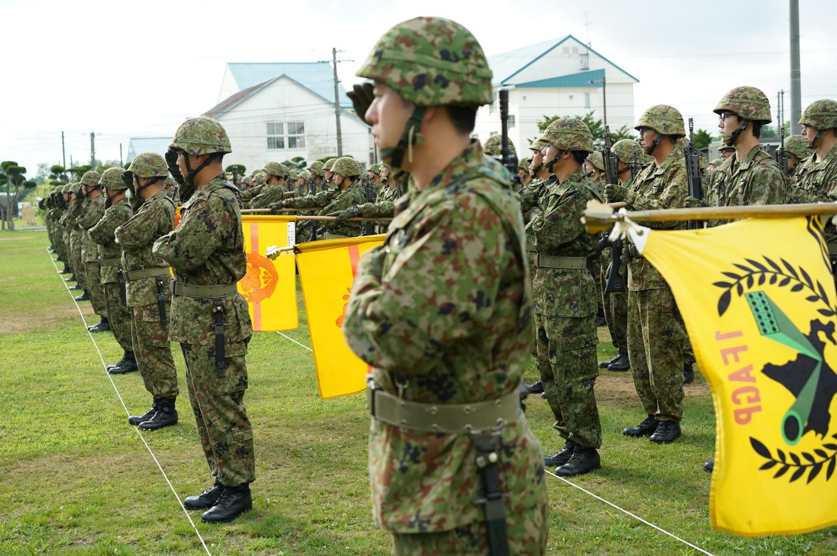 第1特科群長着任】令和7年8月1日付で、第35代 第1特科群長に