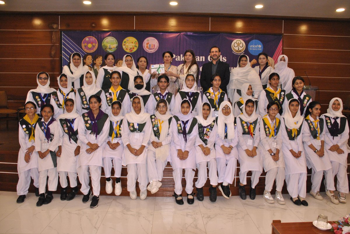 Pakistan Girl Guides tweet media