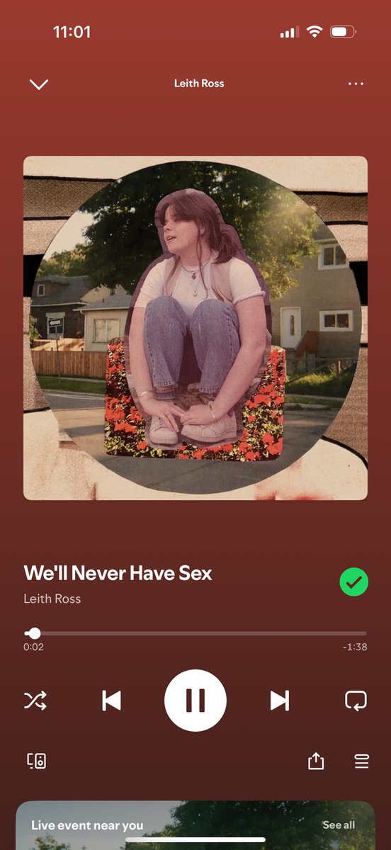 raeblubs's tweet image. #crashout