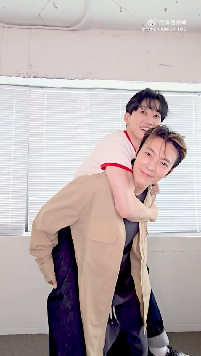 HOW CAN U NAWT BE SO SOF FOR THEM 😭😭😭😭😭