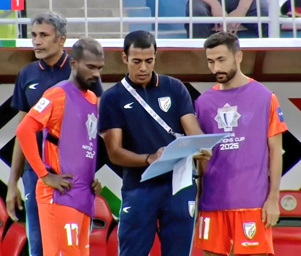 Mahesh Naorem and Jithin M.S. should start for #IndianFootball team regularly from now on ✅

The two ballers injected pace into the game, brought finesse to an uninspired attack, and created India's best chances against a stellar Iranian defence!

What do you guys say? 🤔 💭