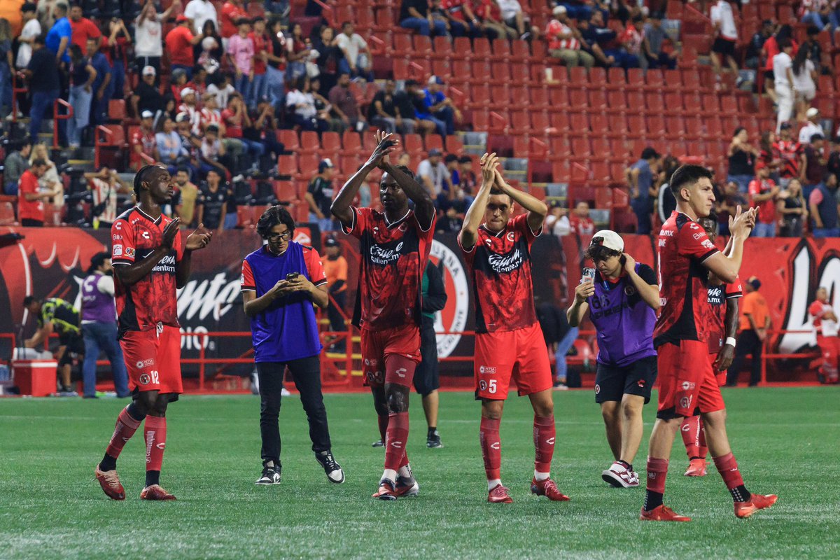 Enorme victoria ayer en el Mictlán. A seguir por ese camino. Feliz por mi debut con estos colores 🔴⚫️ 

#FuerzaTijuas