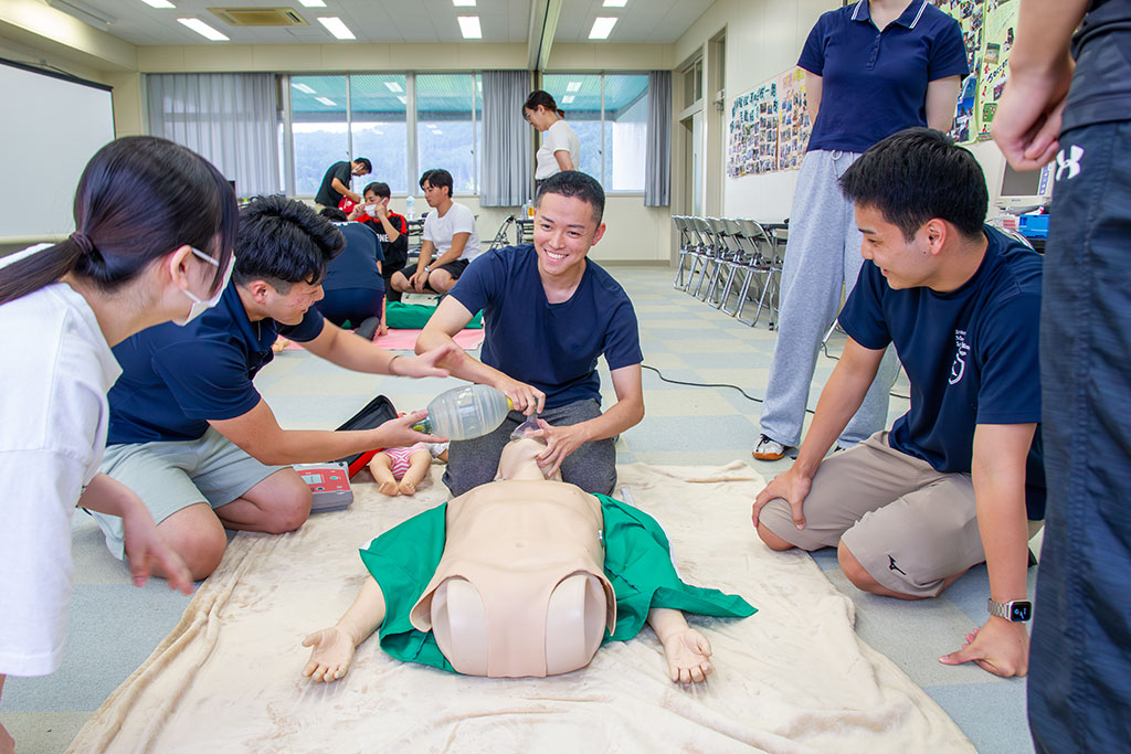 imwc_1's tweet image. BLS特別講義（救命・理学コラボ授業）を行いました。
imwc-ichinoseki.ac.jp/info/life-savi…