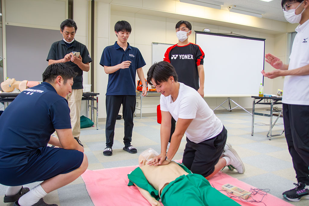 imwc_1's tweet image. BLS特別講義（救命・理学コラボ授業）を行いました。
imwc-ichinoseki.ac.jp/info/life-savi…