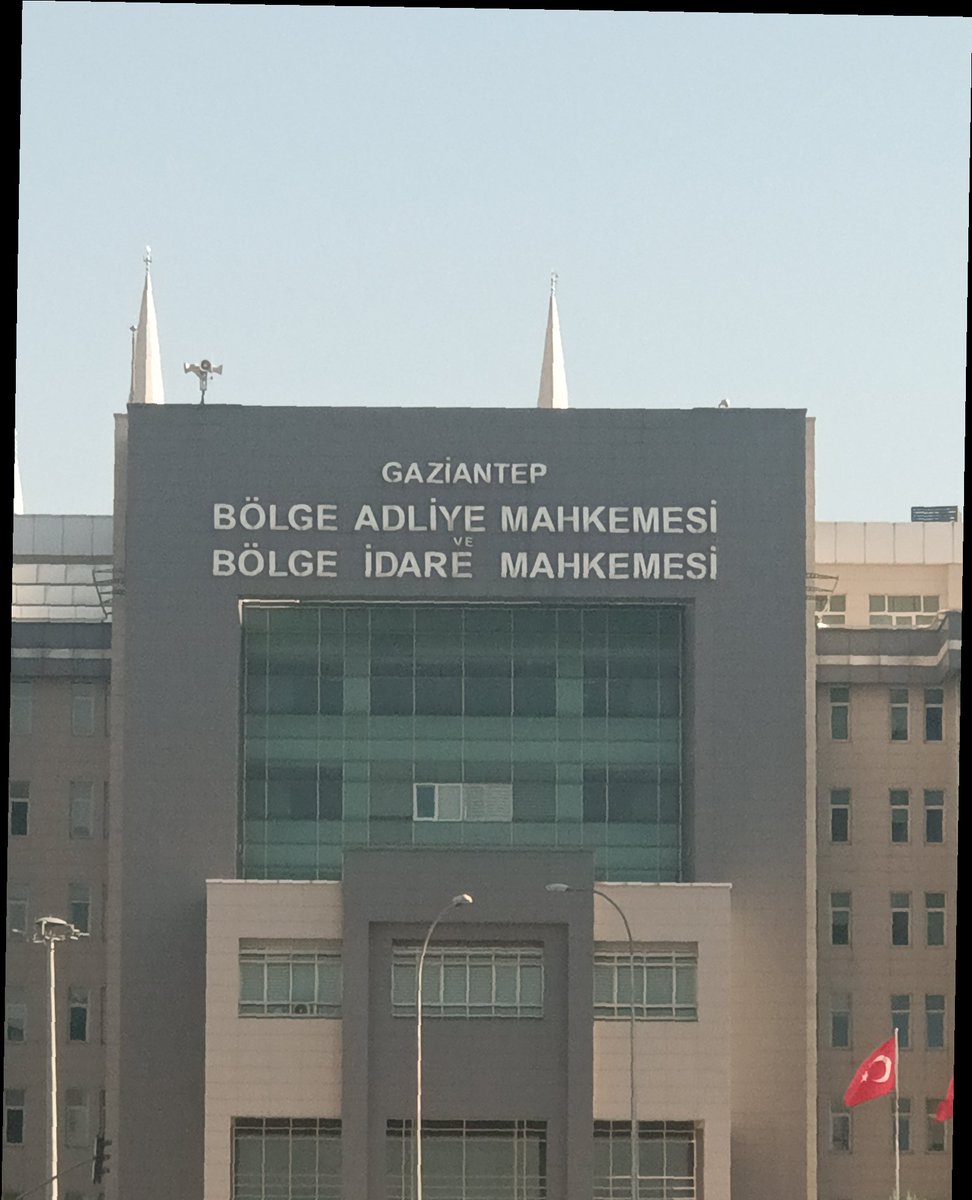 Eşit değiliz oğlum ben BİM'e gittim derim sen Hakmardan çıkıp gittiğimi  düşünür takvasız dersin bozuşuruz.