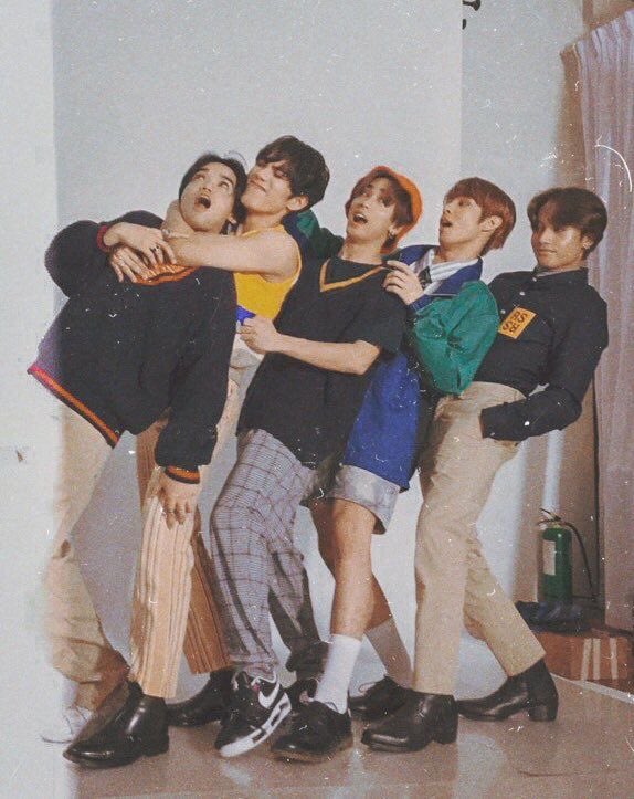 Athena_IA 🍎🍭☀️ tweet media