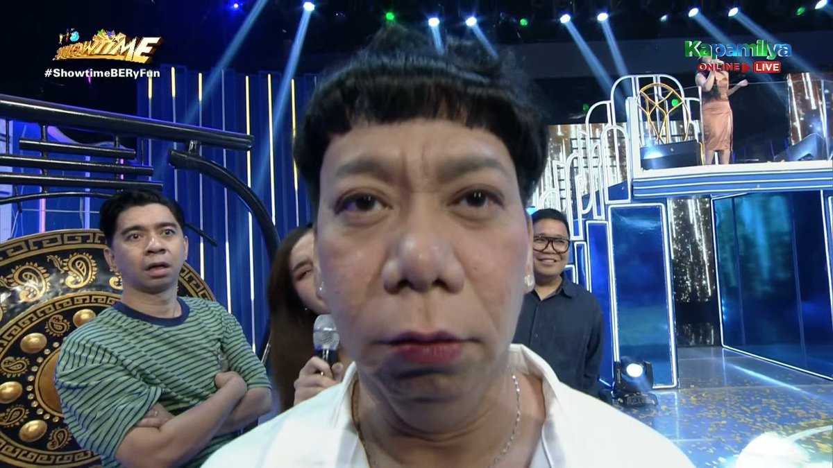 jmcarcoochie's tweet photo. LASSY! 😱😱😱

#ShowtimeBERyFun
@itsShowtimeNa 💙💛🫶🏻🌈✨ https://t.co/qVw9O9Fvo0