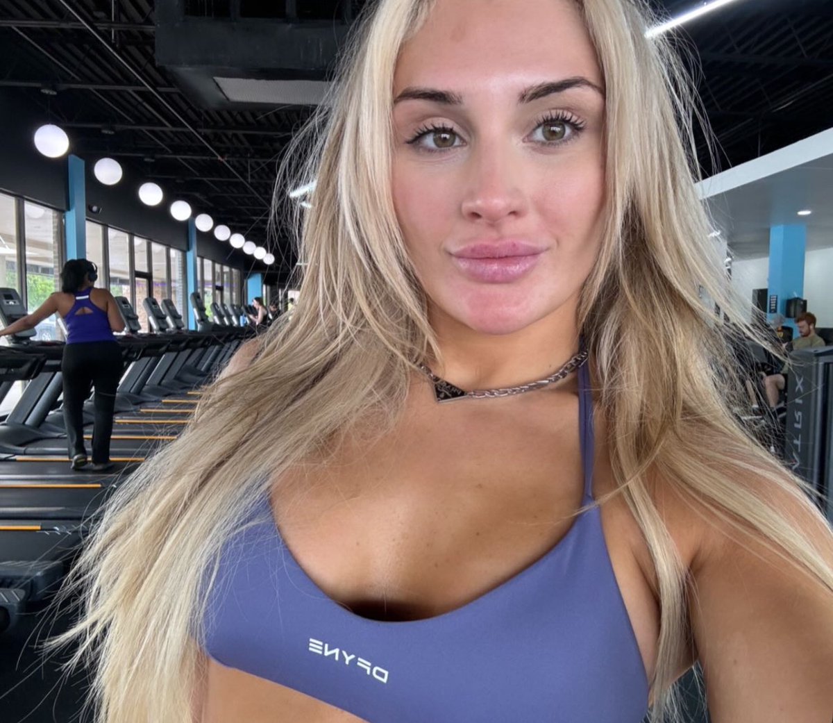 Tiffany Stratton shares new photos 📸