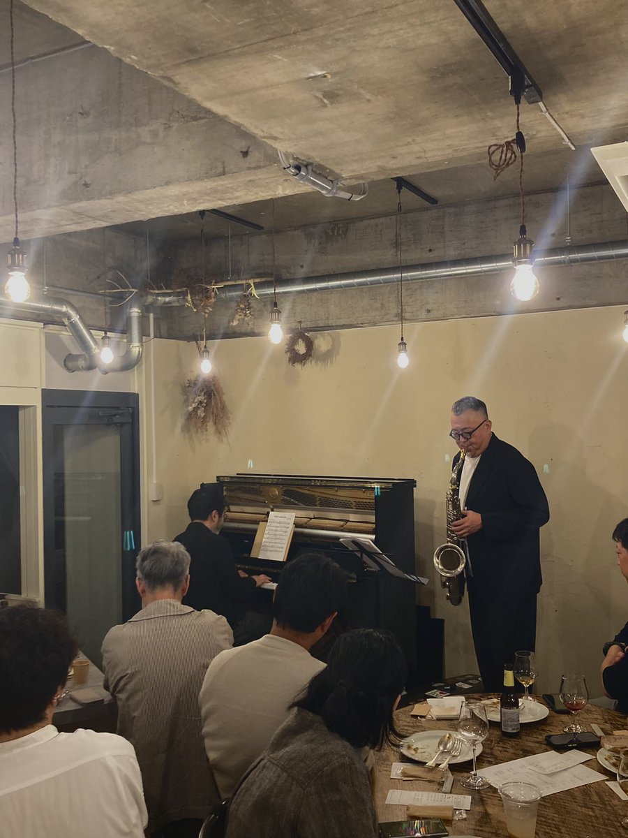 今年もどうくつ音楽会、開催いたします。
田中邦和さん、林正樹さんのdouble torusによる素敵な音楽と、ワインと料理をぜひお楽しみください。
(ご予約受付開始しました！)

#doubletorus
#田中邦和
#林正樹