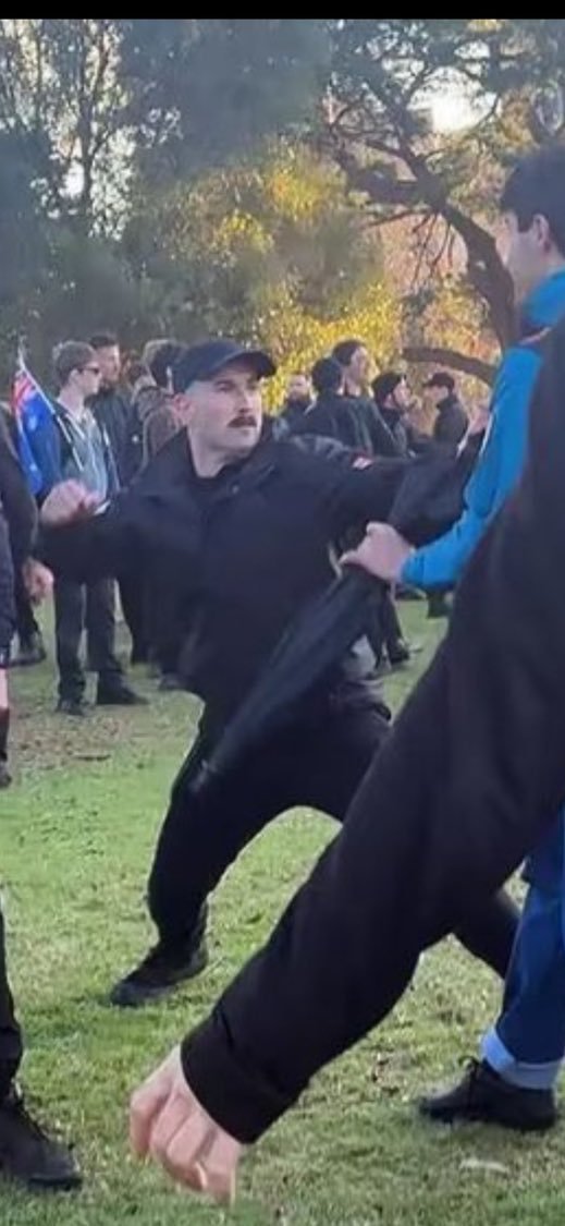 C h r i s 🏳️🌈 @chrishehim.bsky.social 🦋 (@chrishehim1) on Twitter photo New Zealand born neo-Nazi Thomas Sewell must be Australia's biggest loser. 
Arrested again today for assault and damaging property on Sunday. 
College drop out and pregnant fiancé left him. 
Sad sick miserable fuck! #auspol New Zealand born neo-Nazi Thomas Sewell must be Australia's biggest loser. 
Arrested again today for assault and damaging property on Sunday. 
College drop out and pregnant fiancé left him. 
Sad sick miserable fuck! #auspol