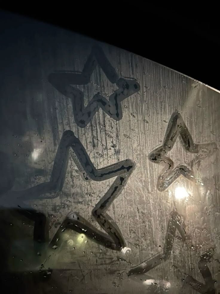 solrowee's tweet photo. remember when drawing on foggy windows was the ultimate art challenge

2ubH6Na9xWxXBWfNfQYqSvqLPUXRdEdAgCUcHXCKpump https://t.co/zX23ikiUvn