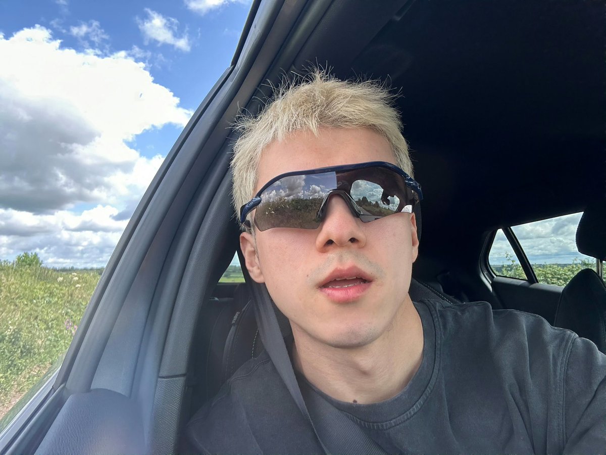 千萬不要亂按❤️ 不然就要帶走一個男朋友🧑‍🤝‍🧑