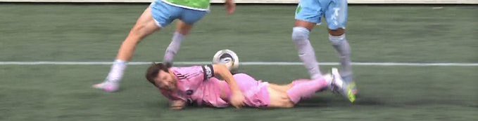 Lion don finally chop Grass 😂😂

Good morning ohhh