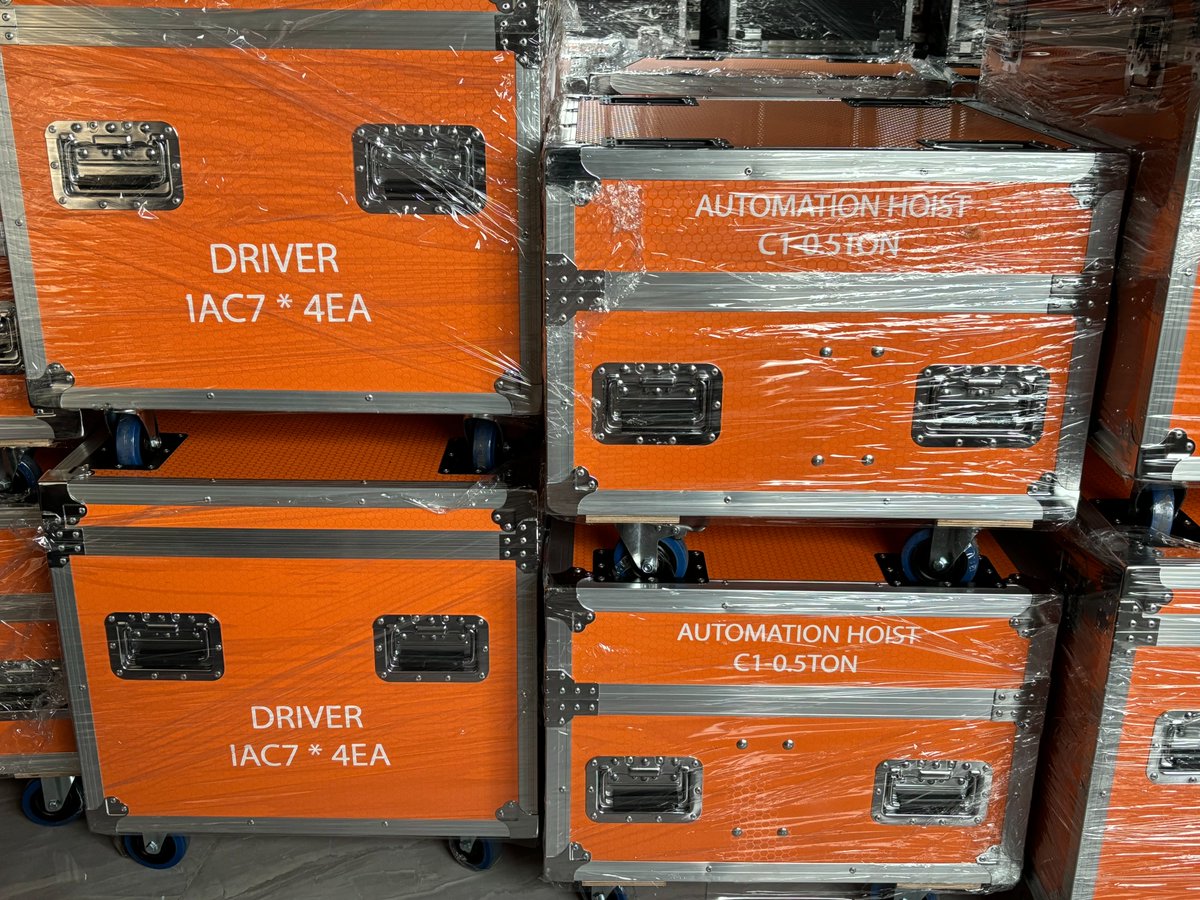 XsceneMotionYX's tweet image. 📷 Ready for the journey ahead 📷
Our latest batch of products is carefully packed and ready to ship, bringing reliable performance to stages and venues worldwide.
#Stage
#StageTech
#RiggingSolutions
#GlobalDelivery
#QualityFirst