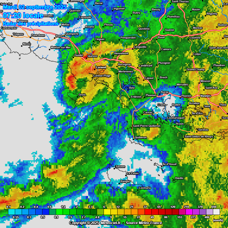 #Bretagne #Groix #instabilité 
Des phénomènes tourbillonnaires sont signalés ce matin en Bretagne, notamment dans le secteur de Guéhenno(56) (il s'agit soit d'une rafale descendante ou d'une tornade).
Une rafale à 123 km/h a été observée ce matin à Groix. La signature de cette