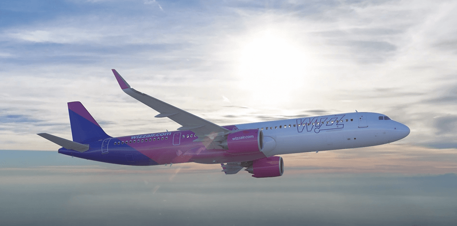 DirectorsTalk's tweet image. Wizz Air reports 11% passenger growth and record-low emissions in August 2025 

tinyurl.com/2cvqpcbz 

#WIZZ #RNS #Stocks #WizzAir #Airline #LowCostAirline #Aviation #Aircraft #Airports #Airbus #FTSE250 #Investing