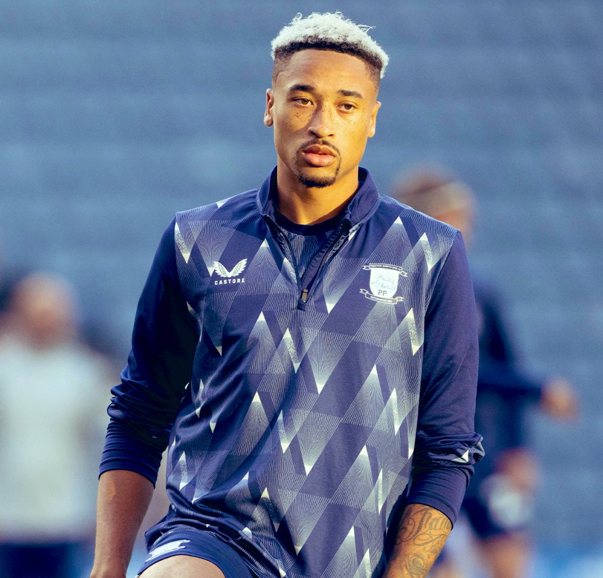 𝕆𝕟 𝕋𝕙𝕖 ℂ𝕠𝕟𝕔𝕠𝕦𝕣𝕤𝕖 tweet media