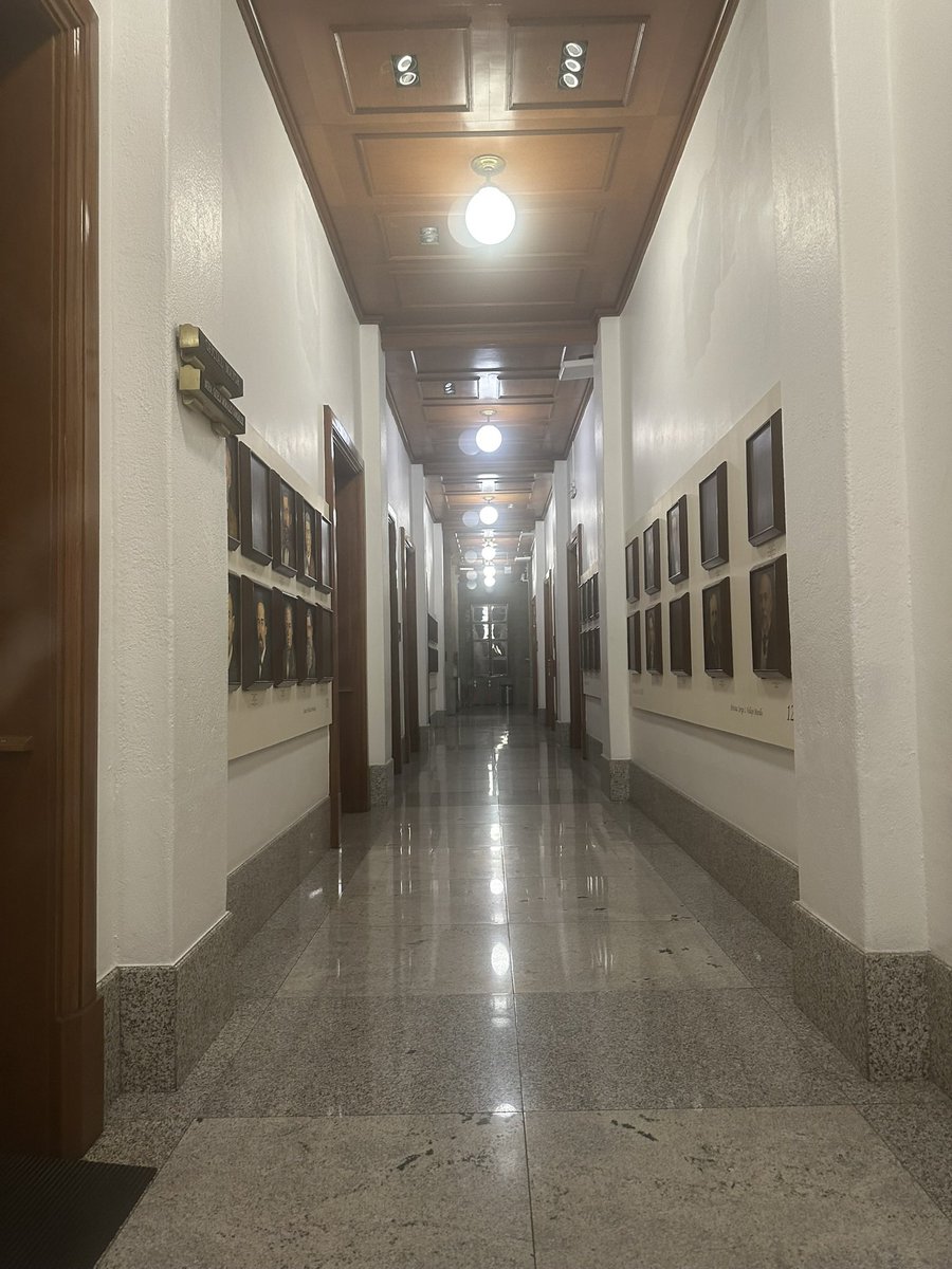 Crónicas de la Ciudad Oscar Blanco (@oscarblancocdmx) on Twitter photo #ExploracionUrbana La niña fantasma de la pelota del Poder Judicial, SCJN en Quetzalcóatl I #CDMX a media noche 🇲🇽🕷️ #ExploracionUrbana La niña fantasma de la pelota del Poder Judicial, SCJN en Quetzalcóatl I #CDMX a media noche 🇲🇽🕷️
