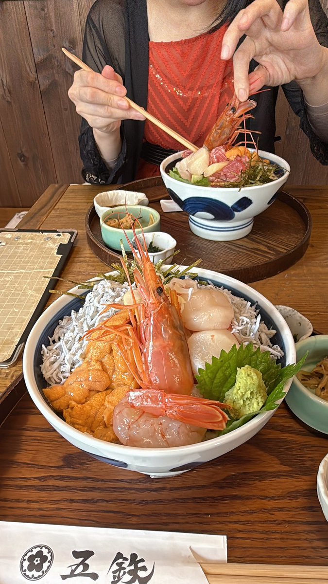 昨日は熱海銀座劇場初日ありがとうございました！

色々とバタバタして失敗もしましたが、兎にも角にもお客様に楽しんで欲しくて力み過ぎた結果、化粧も落とさず風呂キャンしたまま気絶寝しちゃいました😭良くないですね😭